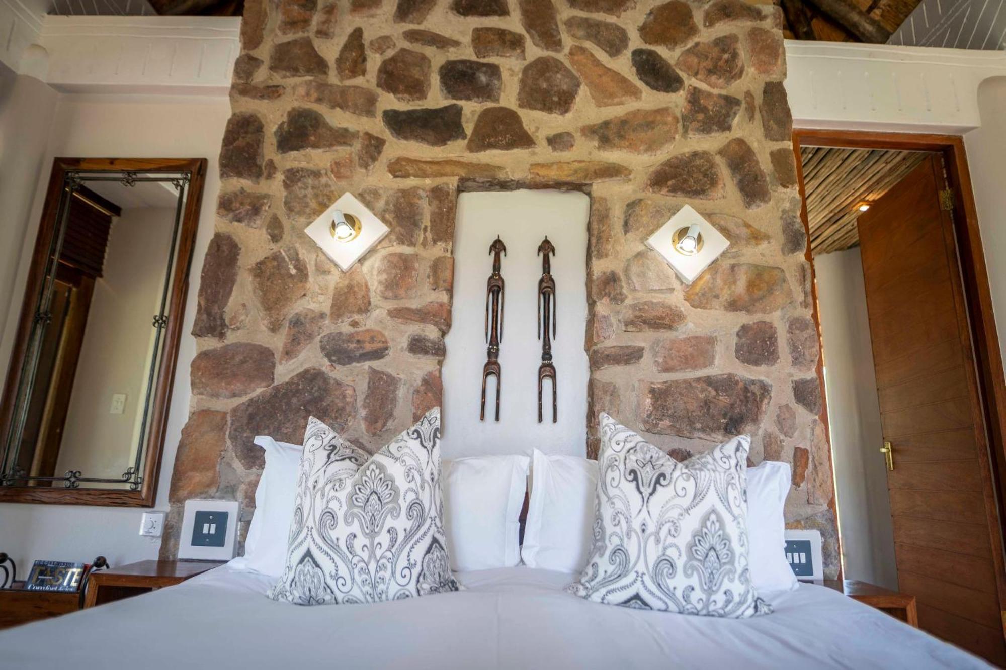 Ekuthuleni Lodge Странд Экстерьер фото