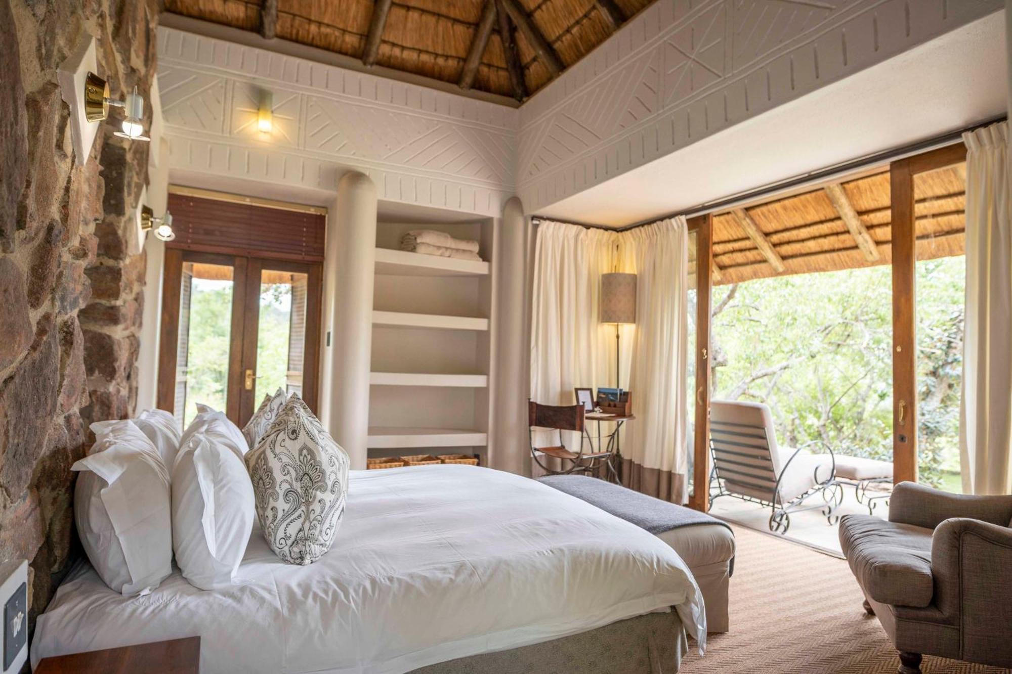 Ekuthuleni Lodge Странд Экстерьер фото